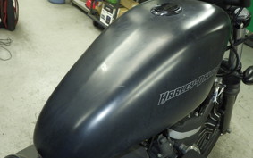 HARLEY XL883N 2011