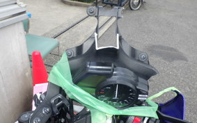 YAMAHA YZF-R1