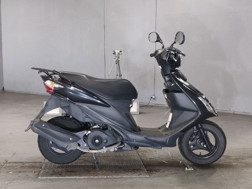 Фото Suzuki ADDRESS V125 с японского аукциона