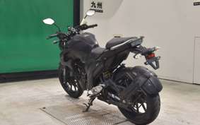 YAMAHA FZ25
