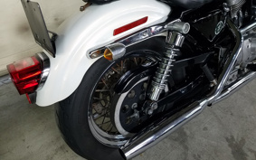 HARLEY HARLEY XLH883 IS GAR 2000 CEM