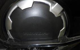 HONDA NM4 VULTUS -01 2015 RC82
