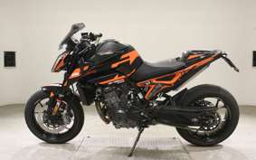 KTM 890 DUKE GP 2023