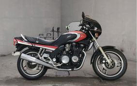 YAMAHA XJ750 E 1983 29R