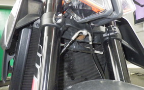 KTM 1290 SUPER DUKE R 2019