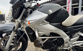 SUZUKI GSR600 2006 B9111