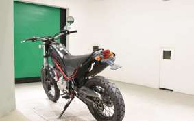 YAMAHA TRICKER DG16J