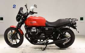 MOTO GUZZI V7 STONE 2023