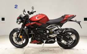TRIUMPH STREET TRIPLE RS 2026