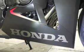 HONDA CB650R 2025 RH17