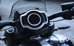 TRIUMPH ROCKET 3R 2022 YBG11J