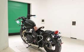 TRIUMPH BONNEVILLE BOBBER 2023