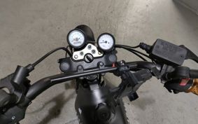 SUZUKI GLASS TRACKER BIG BOY NJ47A