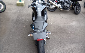 YAMAHA YZF-R125 RE06