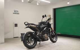 HUSQVARNA SVARTPILEN 401 2025