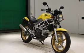 HONDA VTR 250 Gen. 2 MC33