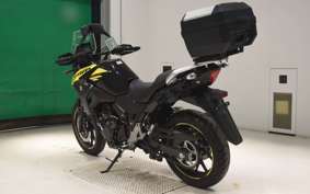 SUZUKI Vｽﾄﾛｰﾑ250A 1992