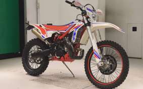 BETA クロス TRE ーナー250 2023