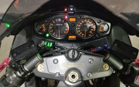 SUZUKI GSX-1300R HAYABUSA 2003 GW71A
