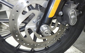 HARLEY XL883N 2015
