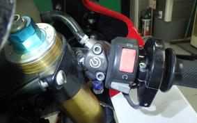 YAMAHA YZF-R7 2001