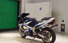SUZUKI GSX-R600 2004