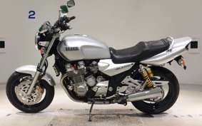 YAMAHA XJR1300 1998 RP01J