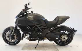 DUCATI DIAVEL Carbon 2016