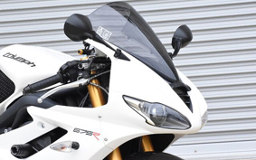 TRIUMPH DAYTONA 675 R TMD116