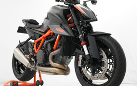 KTM 1290 SUPER DUKE R 2020 V3940