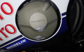 HONDA CBR600F GEN 3 2002 PC35