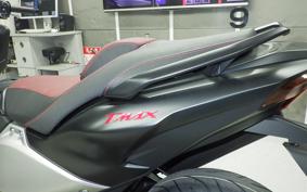 YAMAHA T-MAX 560 2026 SJ21J