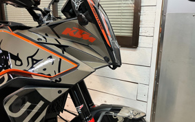 KTM 1290 SUPER ADVENTURE S 2022 V7940