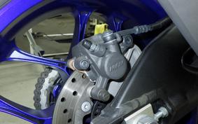 YAMAHA YZF-R1 2025