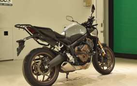 HONDA CB650R E-Clutch 2025 RH17
