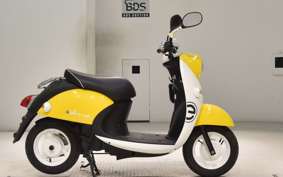 YAMAHA E-VINO 2023 SY11J