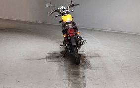 KAWASAKI W175TR SE BJ175C