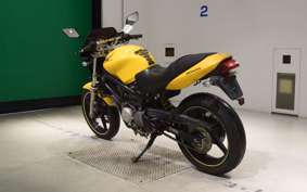 HONDA VTR 250 2022 MC33