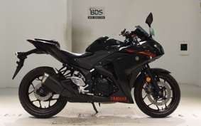 YAMAHA YZF-R25 2010 RG10J