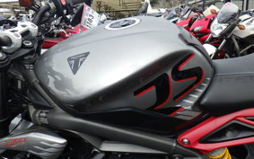 TRIUMPH STREET TRIPLE RS 2021