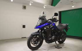 SUZUKI Vｽﾄﾛｰﾑ650XTA 2021 C733A
