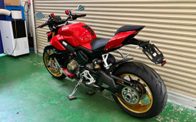 DUCATI  DUCATI  STREET  FIGHTER V4S 2021 1F00