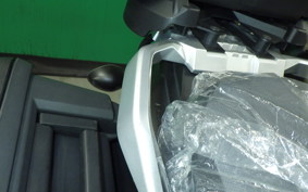 SUZUKI Vｽﾄﾛｰﾑ1000A 2015 VU51A