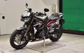 TRIUMPH STREET TRIPLE RS 2021