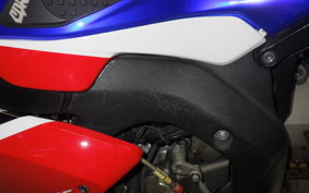 HONDA CBR1000RR 2004