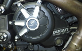 DUCATI DIAVEL 2015