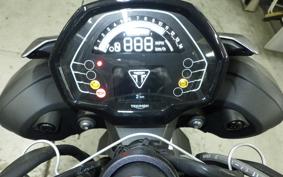 TRIUMPH STREET TRIPLE R 2026
