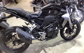 HONDA CB250R MC52