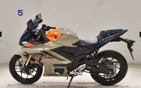YAMAHA YZF-R25 A 2021 RG74J
