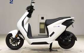 HONDA EM1 e: EF16
